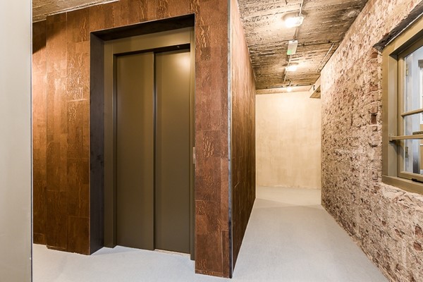 Medium property photo - Warmoesstraat 50G, 1012 JE Amsterdam